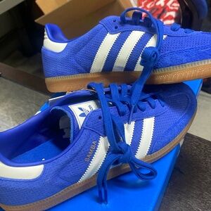 Brand new.! Never worn samba OG royal blue unisex men’s  7  women’s size 8.5